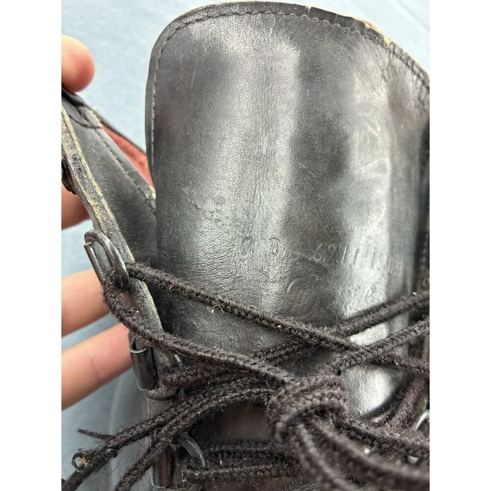 Vintage Danner 6911 Men’s Size 9 Black Leather Lace Up Work Combat Boots